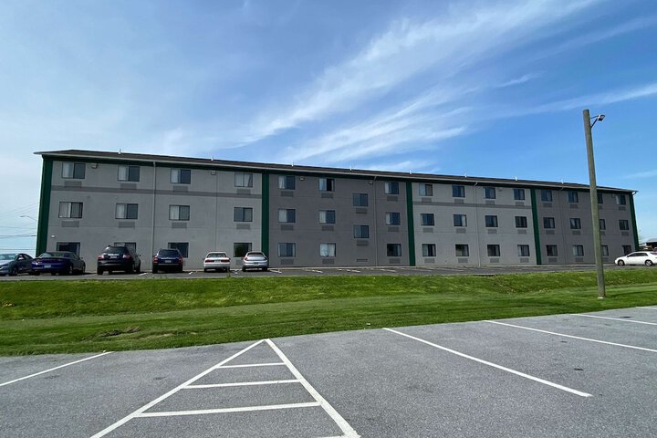 Hotel 7 of 24