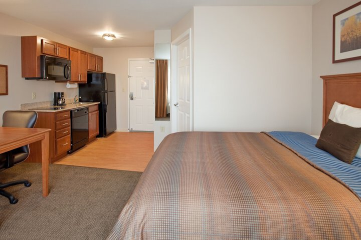 Room 43 of 64