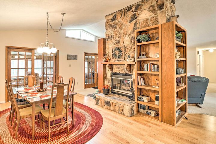 40-acre Poplar Bluff Nature Lovers Paradise!