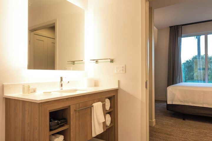Room 16 of 47