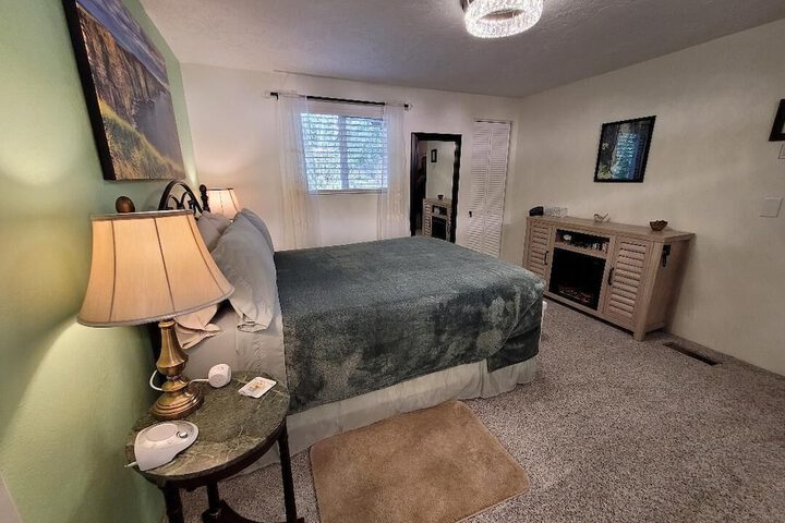 Room 25 of 59