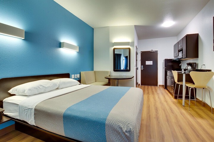 Motel 6 Poplar Bluff MO