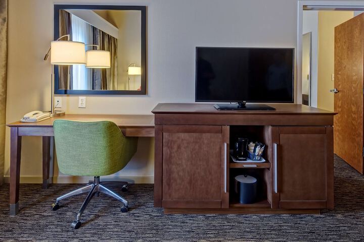 Hampton Inn by Hilton Dunn