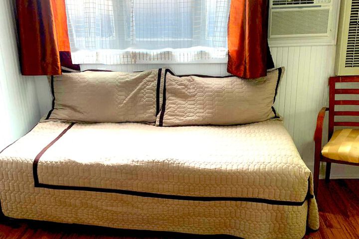 Room 44 of 135