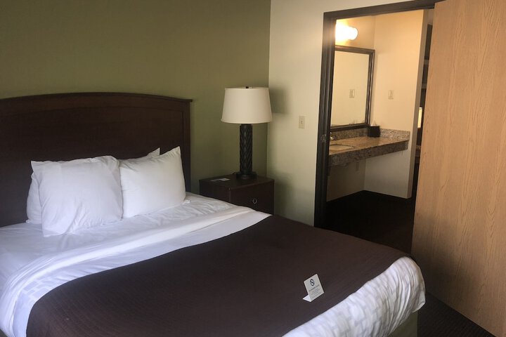 Room 29 of 32