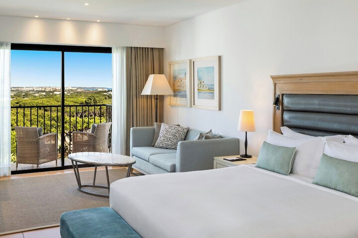 Pine Cliffs Ocean Suites a Luxury Collection Resort & Spa