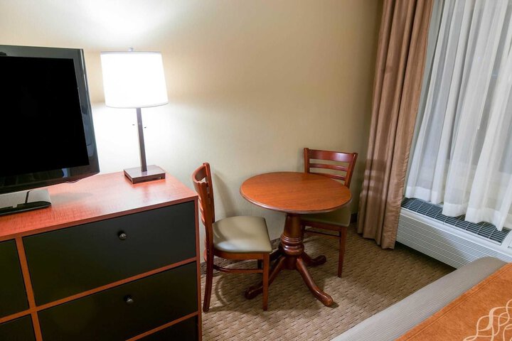 Room 18 of 27