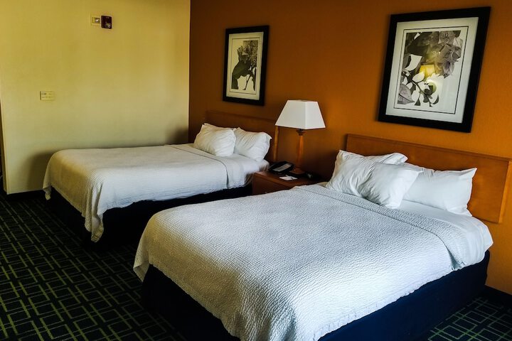 Room 17 of 29