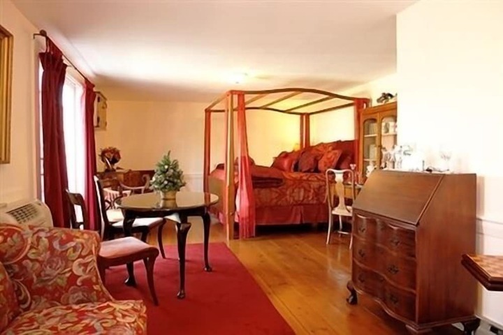 Room 41 of 47