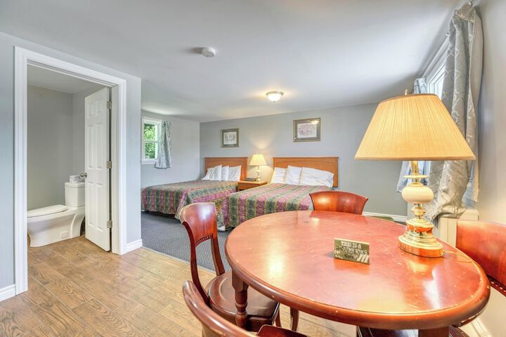 Room 34 of 72