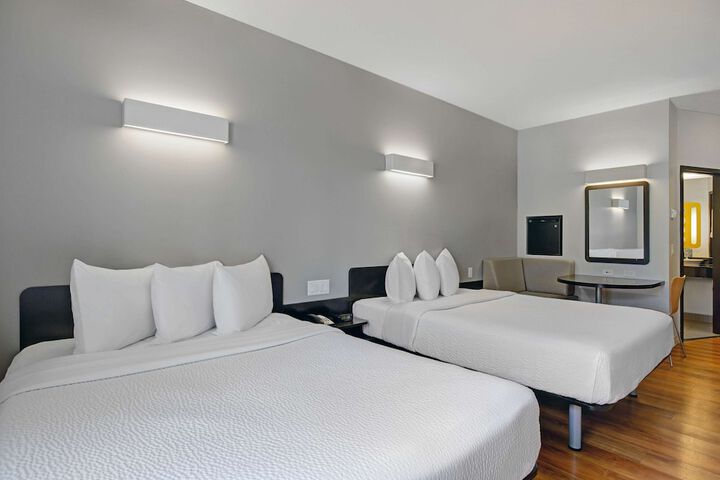 Room 21 of 46