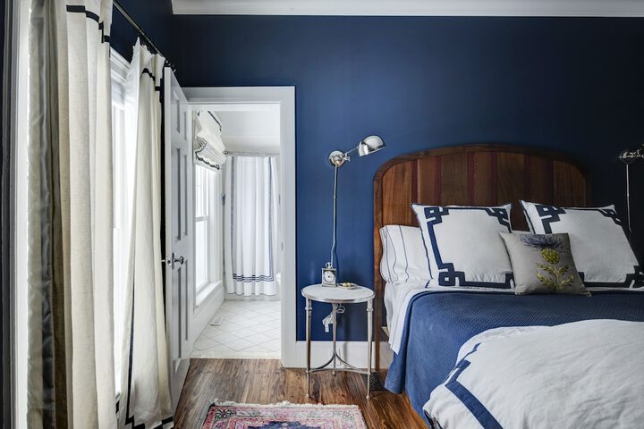 Room 28 of 54