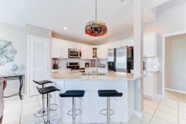Sea Forever Upper Level 3 Bedrooms, Ocean Views, Sleeps 10