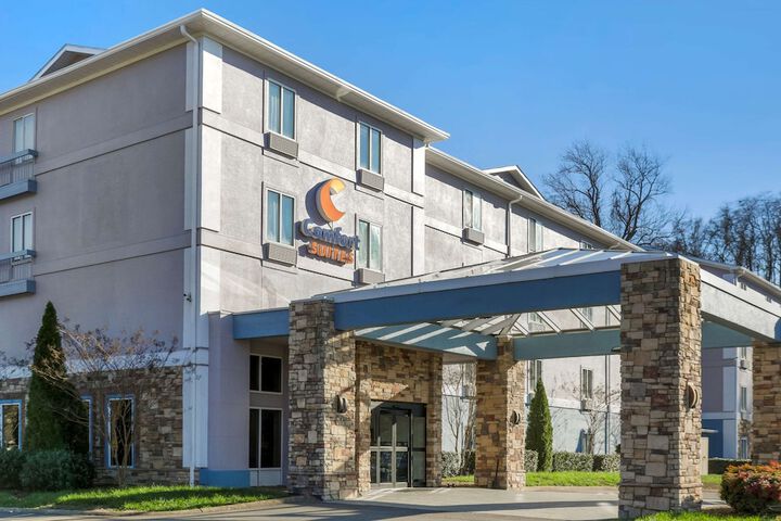 Hotel 4 of 50