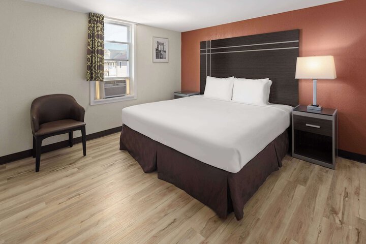 Room 46 of 50