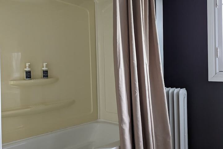 Room 13 of 46