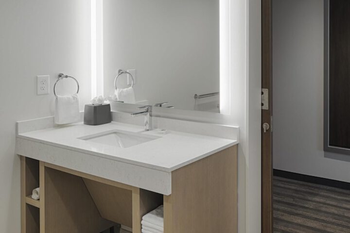 Hyatt House Columbus OSU / Short North