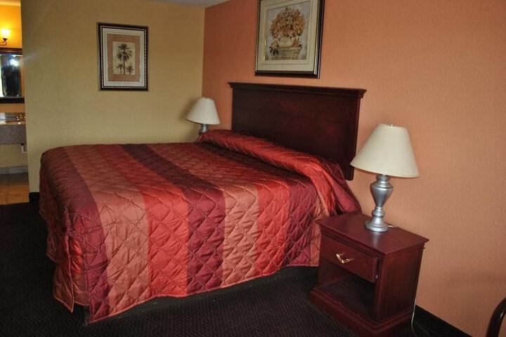 Room 19 of 27