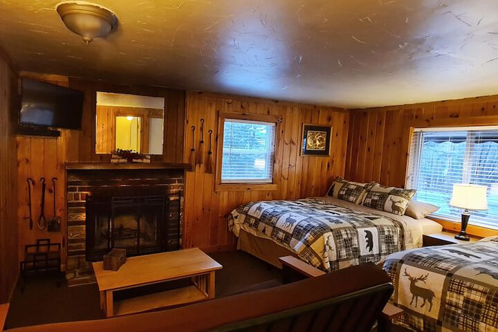 Room 52 of 64