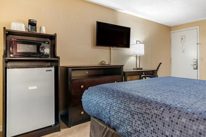 Econo Lodge Oxford near Choccolocco Park