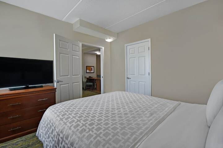 Room 9 of 23