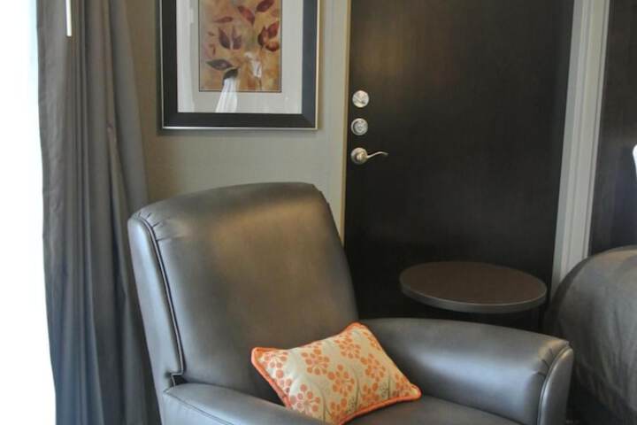 Room 21 of 40