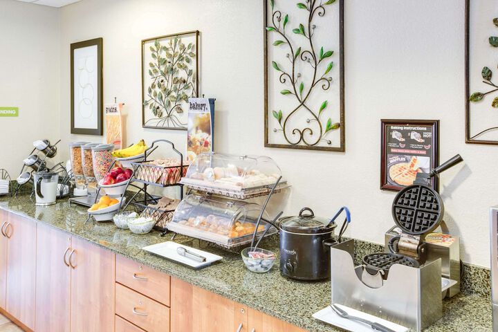 Microtel Inn & Suites by Wyndham Saraland / North Mobile