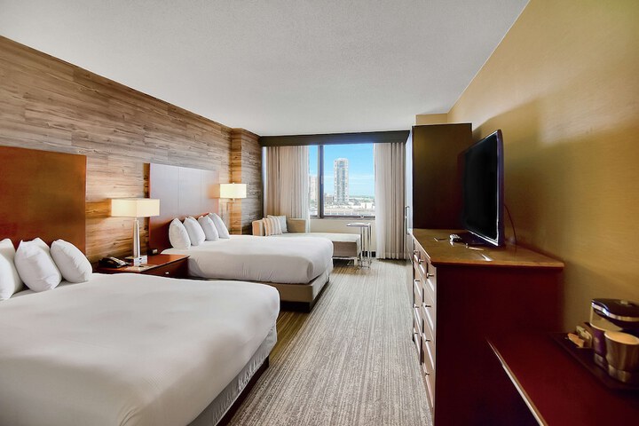 DoubleTree by Hilton Hotel & Suites Houston by the Galleria