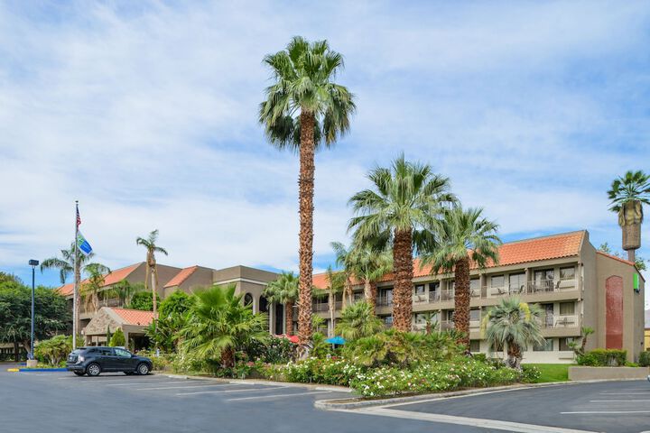 Hotel 6 of 58