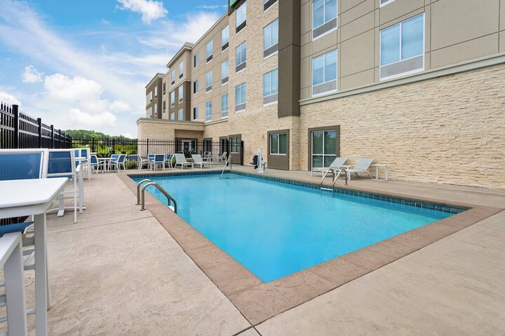 Pool 15 of 78