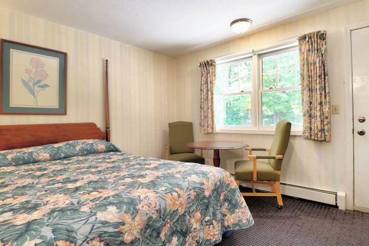 Room 30 of 40