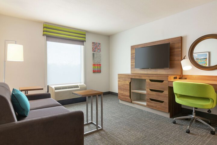 Room 18 of 50