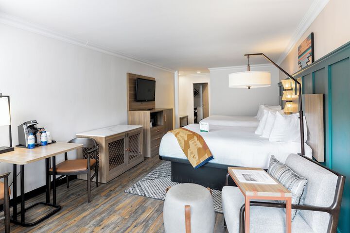 Room 50 of 149