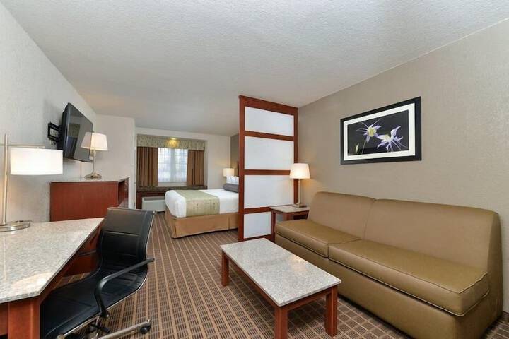 Room 21 of 42