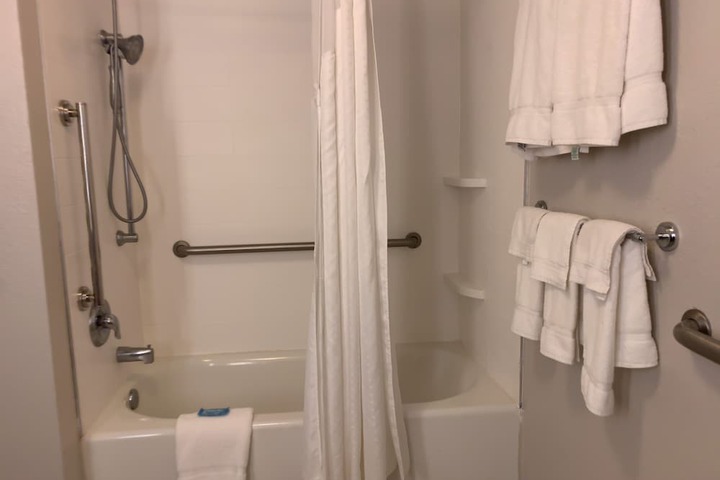 Room 29 of 45