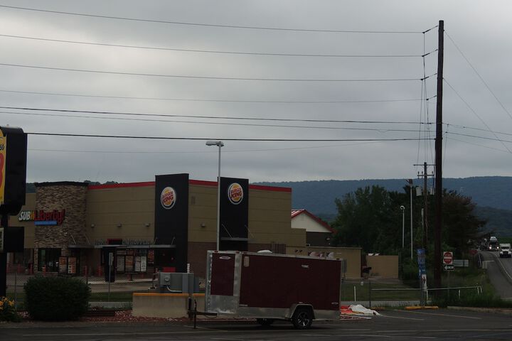 Super 8 by Wyndham Mifflinville Near Bloomsburg