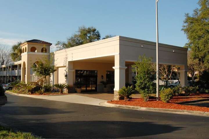 Hotel 2 of 40