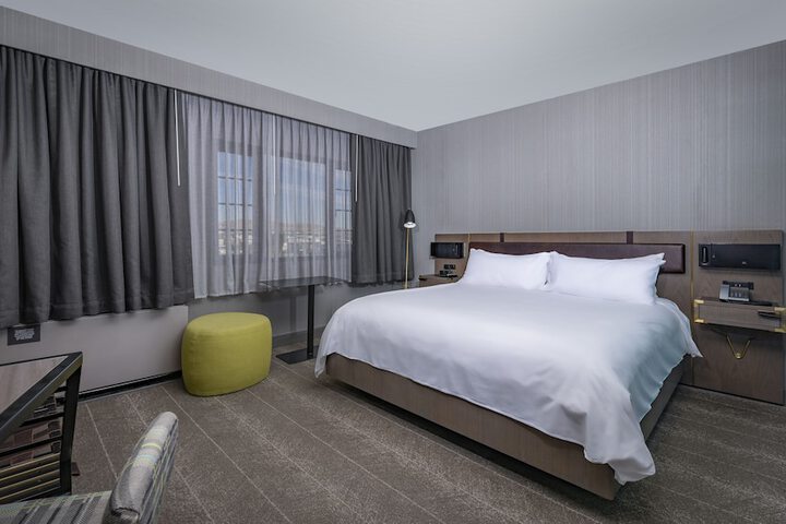 Renaissance Reno Downtown Hotel & Spa