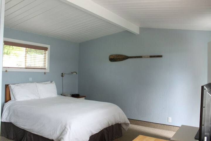 Room 37 of 90