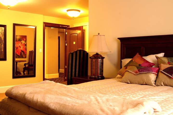 Grant Hall Hotel