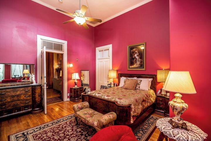Room 40 of 54