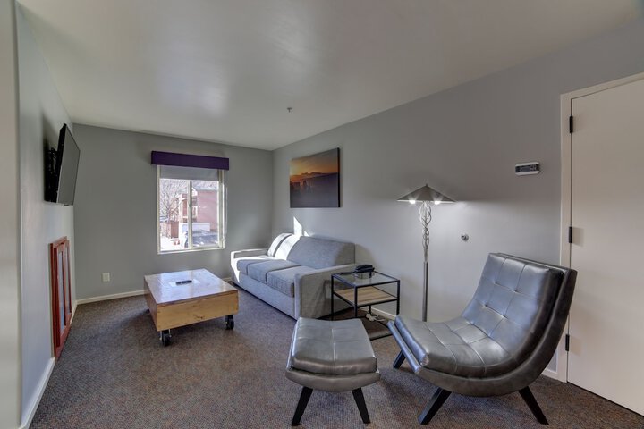 Room 54 of 72