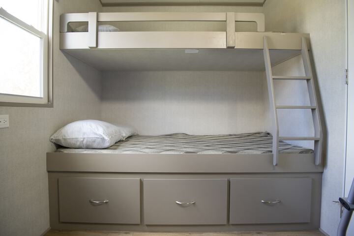 Room 20 of 33