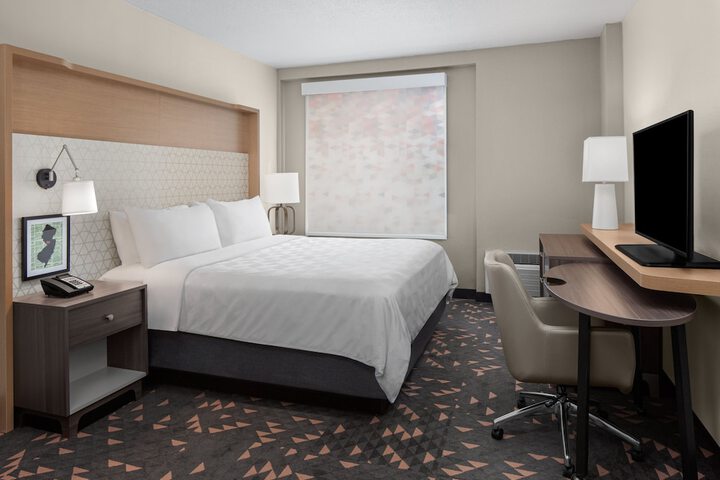 Holiday Inn Hasbrouck Heights-Meadowlands by IHG