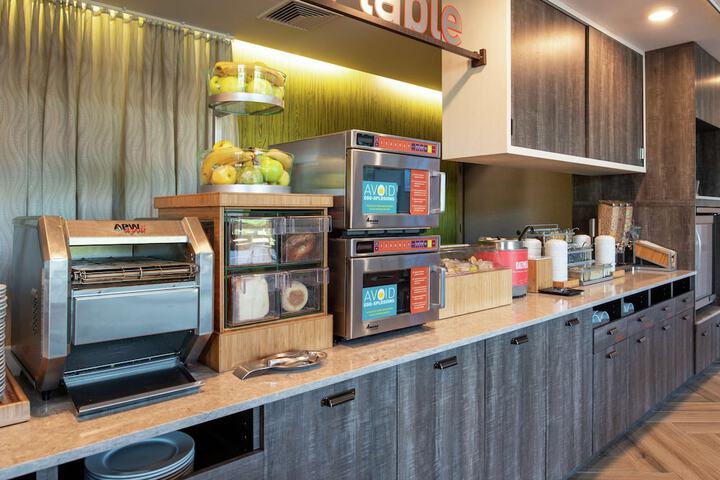 Breakfast/Coffee Service 69 of 89