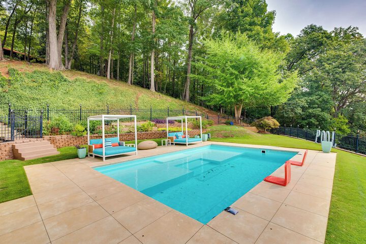 Modern Retreat w / River View in Roswell!