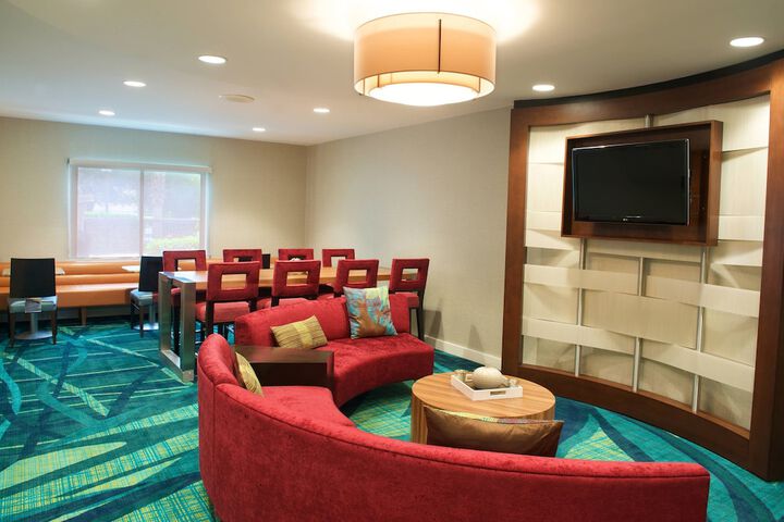 Hotel Interior 10 of 29