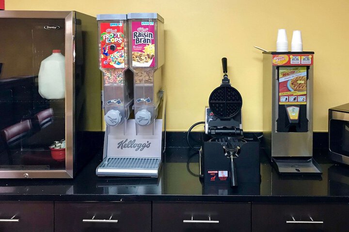 Econo Lodge Purcell