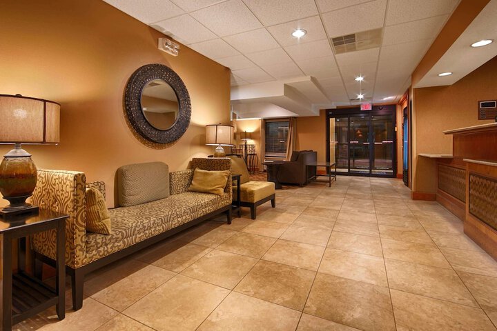 Mishawaka Inn