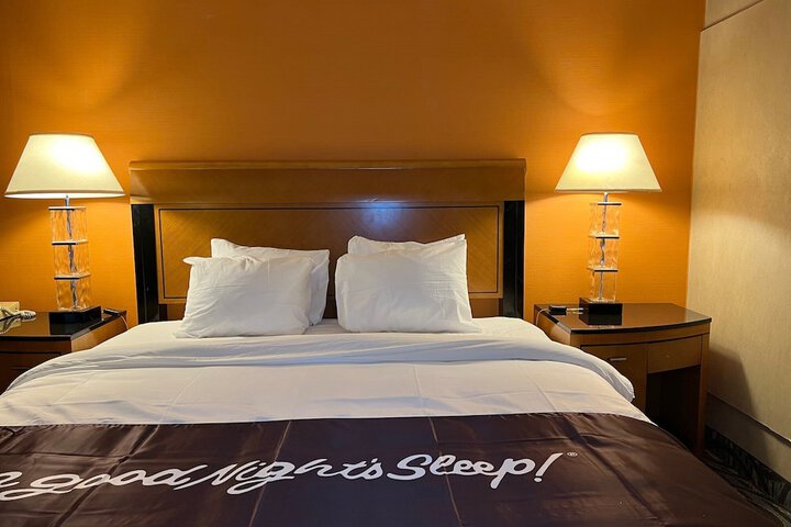 Room 21 of 24